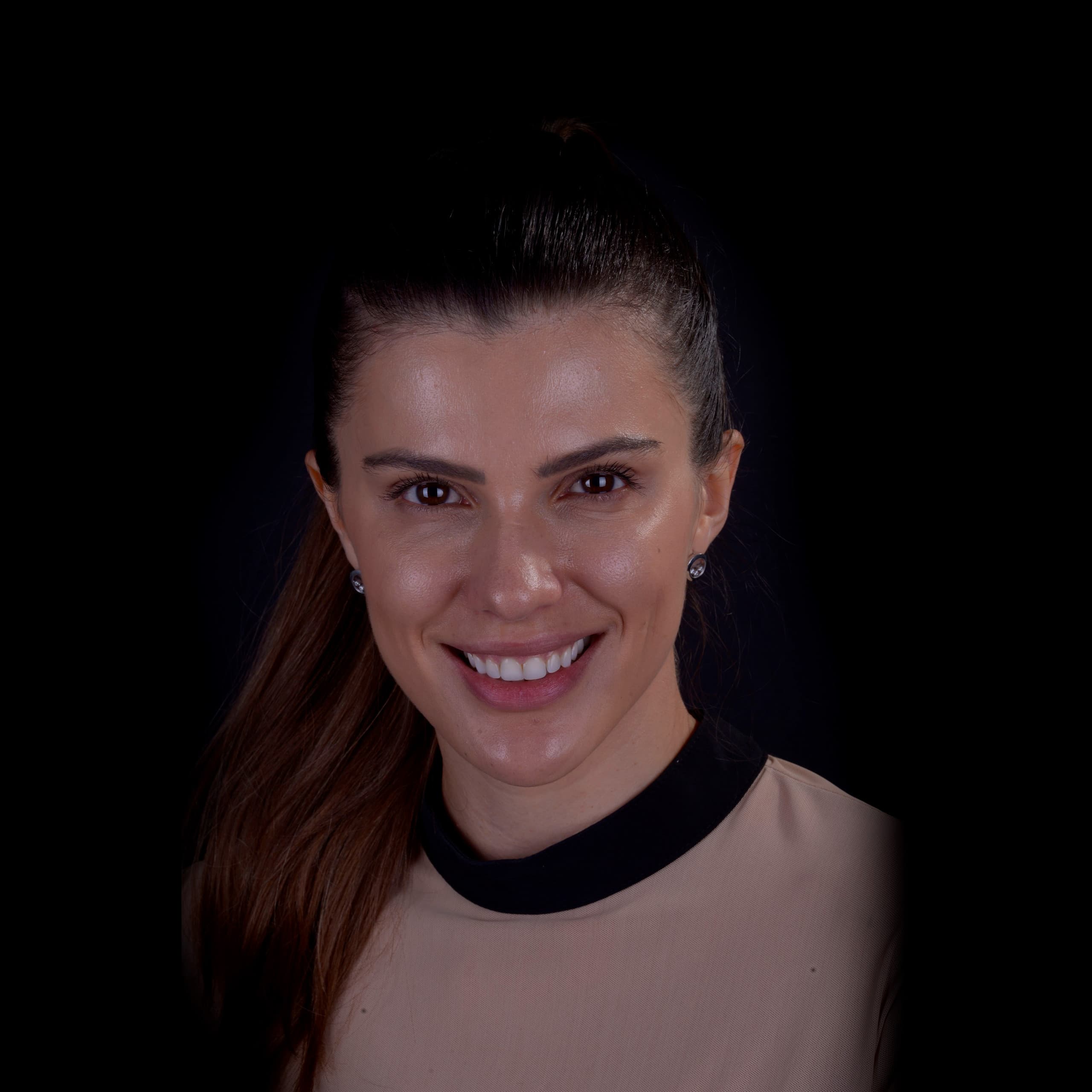 Resinas en Bordes Incisales en Polanco - Dentology Dental Boutique